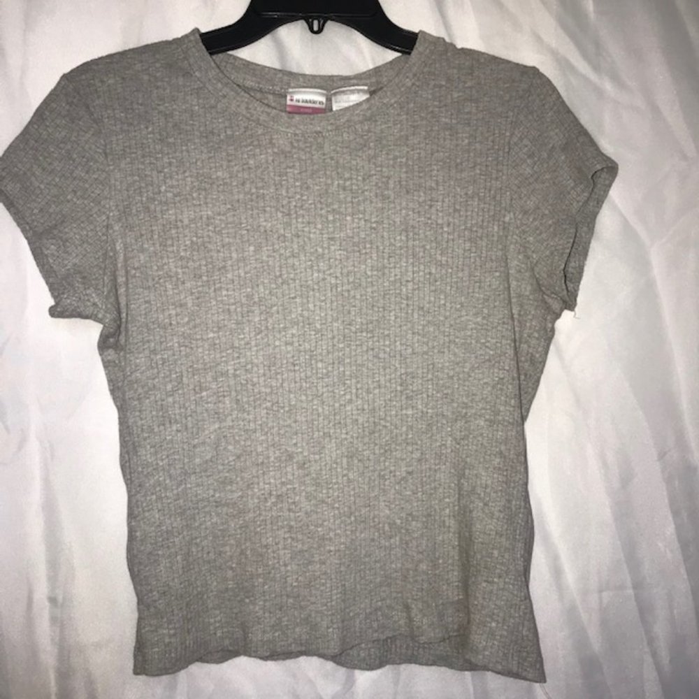 No boundaries cute grey top